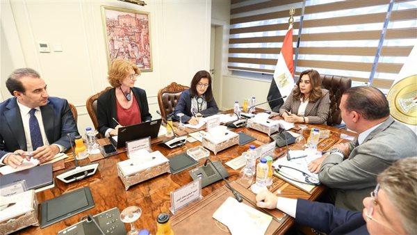 منال عوض تترأس اجتماع لجنة تسيير مشروع الدعم الفني في مجالات اللامركزية
