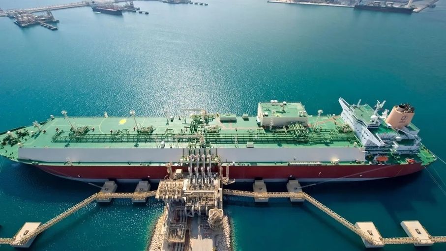 قطر توقف إنتاج الغاز المسال بعد هجوم على مرافق تشغيلية