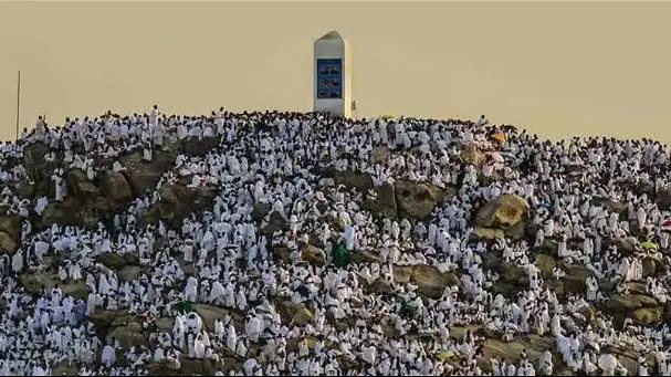 قصة جبل عرفات ولماذا يقف عليه الحجاج وسبب تسميته بهذا الاسم؟ معلومات تهمك