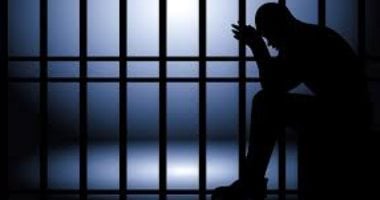 حبس شقيقين 4 أيام بتهمة الاتجار في الحشيش وحيازة سلاح ناري بالصف