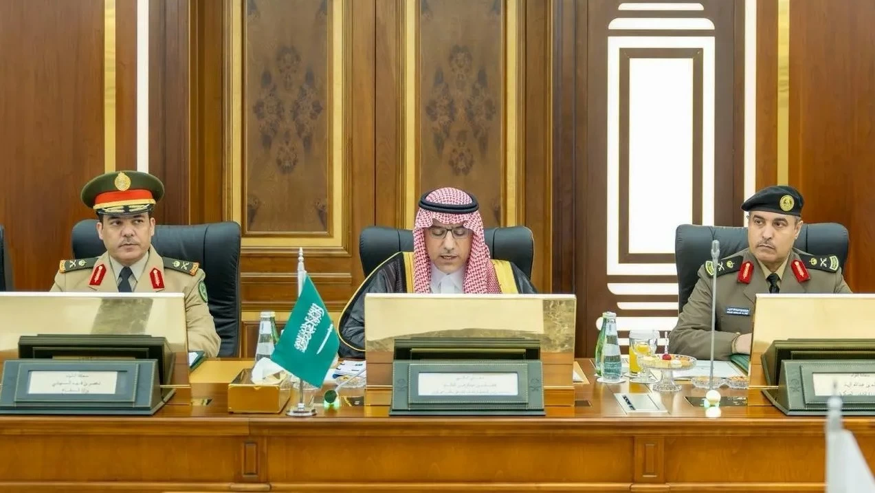 مساعد وزير الداخلية يترأس اجتماع اللجنة السعودية القطرية