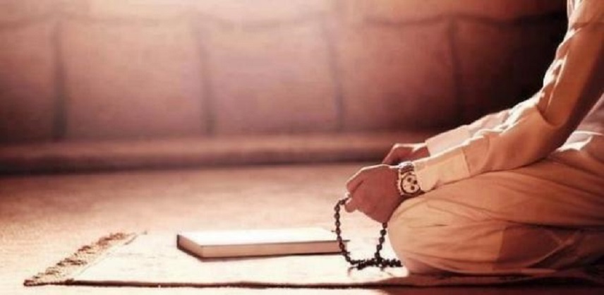 هل تأخير صلاة الفجر في ذي القعدة يضيق الرزق؟