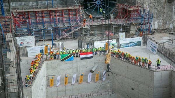 الري: مشروعات حوض النيل رفعت كفاءة النقل وزادت فرص العمل|فيديو