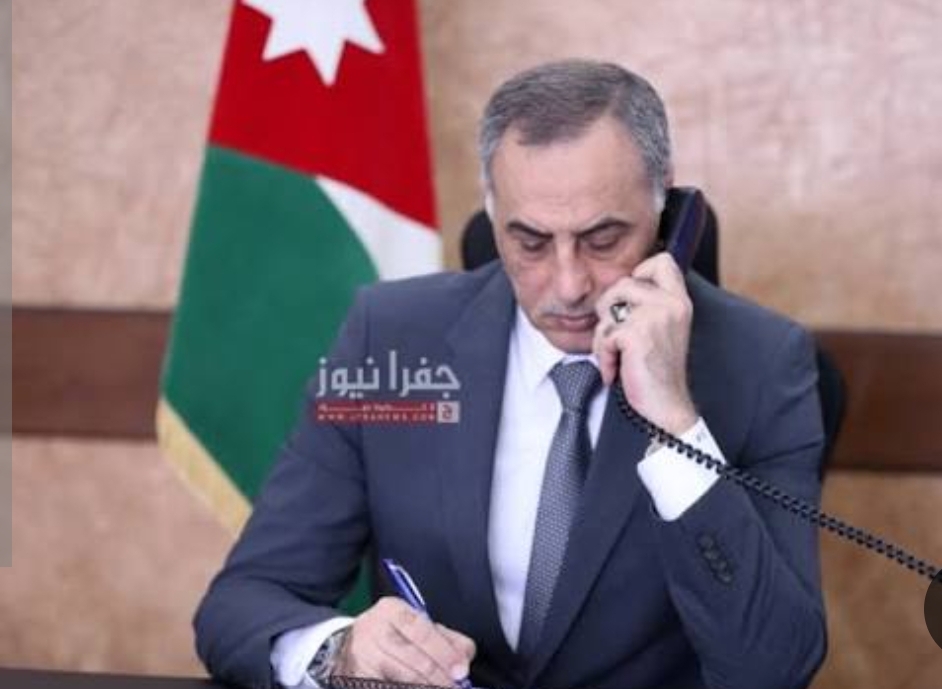 العدوان يوعز بإزالة لوحة اعلانية مسيئة للرمزية الوطنية