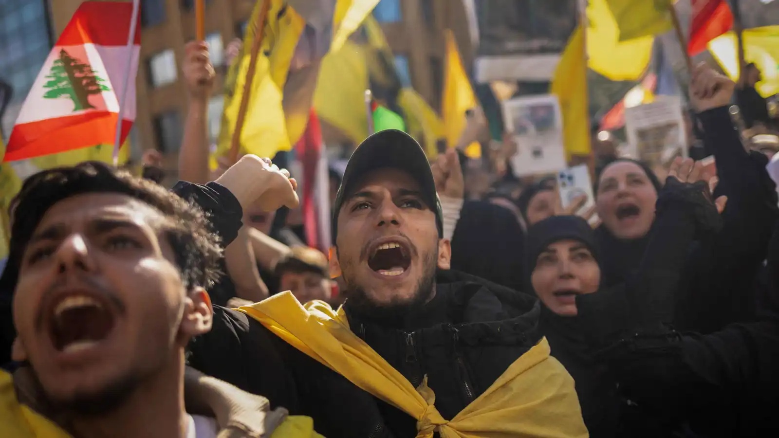 الجنوب حرب مفتوحة تسابق تعثّر المفاوضات… عاصفة الإساءة للمقامات تكشف عزلة "الحزب"