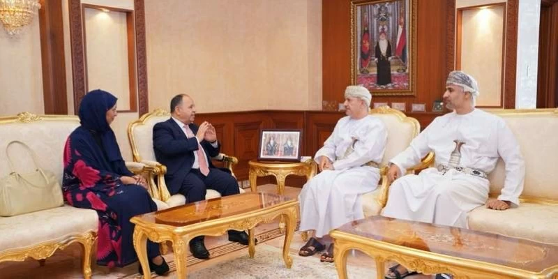سلطنة عمان تبحث المستجدات الاقتصادية والمالية العالمية والإقليمية