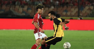 انطلاق مباراة الأهلي والمقاولون العرب بالدوري على ملعب الجبل الأخضر