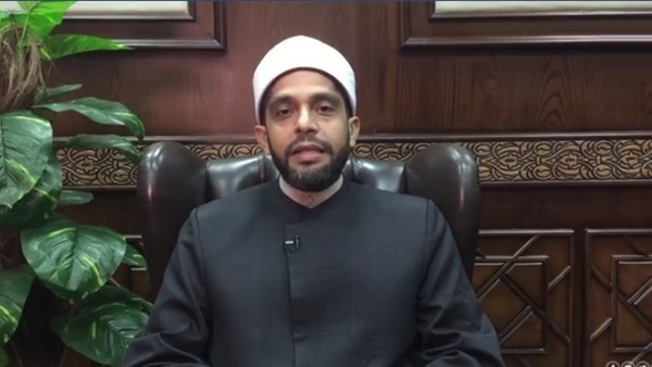 هل تنفذ وصية الأب بمنع ابنه من حضور جنازته؟