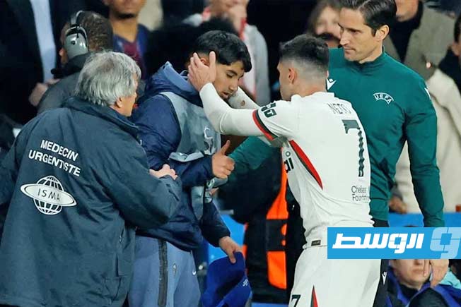 فيديو.. «يويفا» يوقف جناح تشيلسي بسبب واقعة «حامل الكرات»