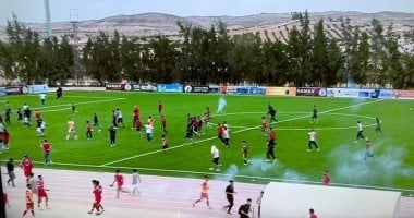 اشتباكات وإطلاق نار بسبب ركلة جزاء في الدوري الليبي (فيديو)