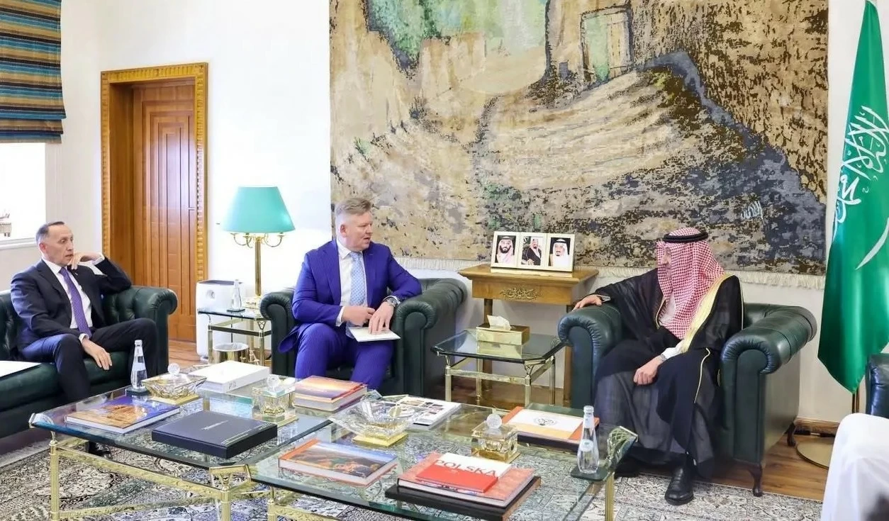 نائب وزير الخارجية يستقبل سفيري بولندا وأوكرانيا لدى المملكة