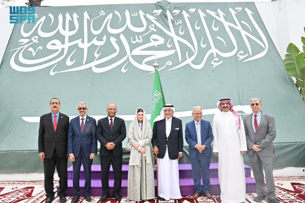 سفير المملكة لدى تونس يستقبل تركي الفيصل