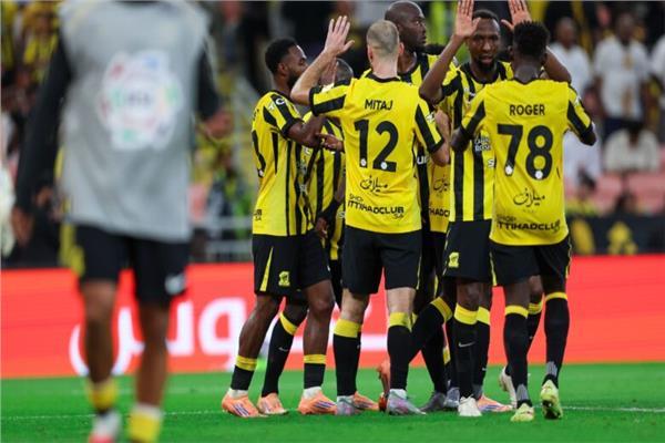 اتحاد جدة بالقوة الضاربة أمام الرياض في الدوري السعودي