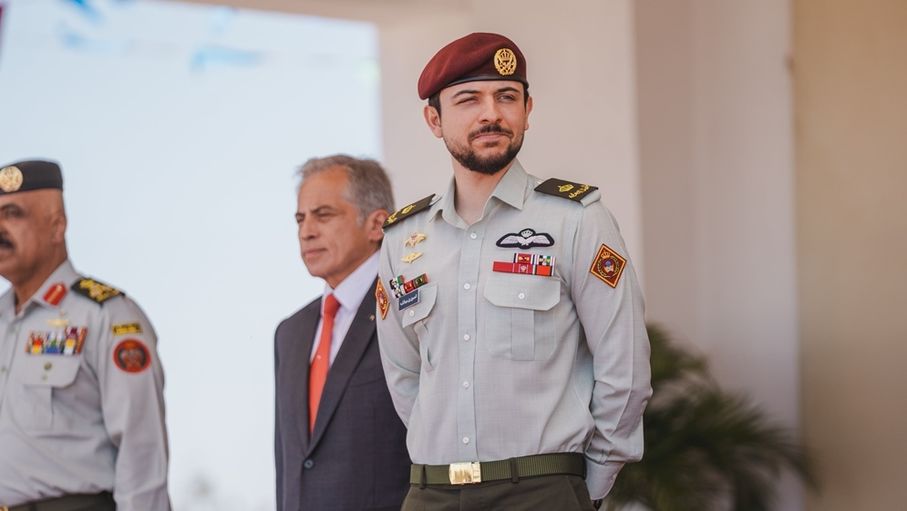 ولي العهد يرعى حفل تخريج الدفعة الأولى من مكلفي خدمة العلم ويلقي كلمة