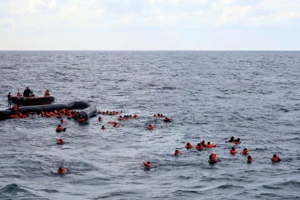عشرة قتلى على الأقل في غرق قارب مهاجرين قبالة سواحل مالطا
