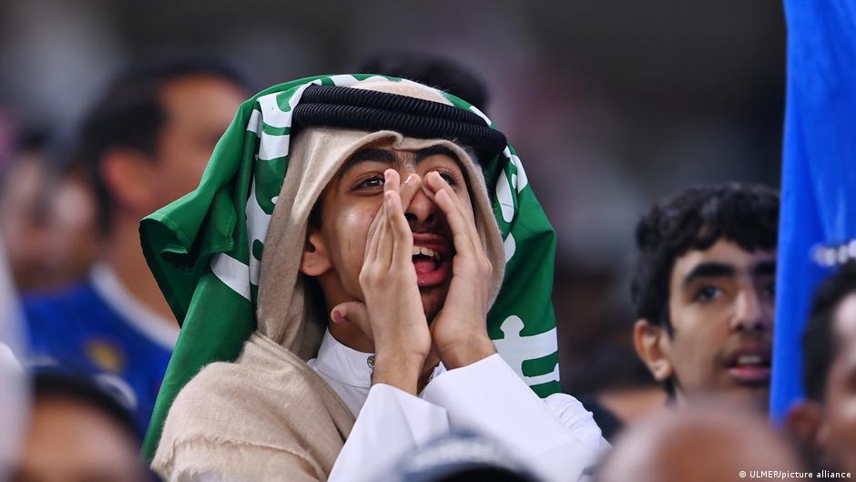 لماذا تضخ السعودية مليارات الدولارات في الرياضة؟