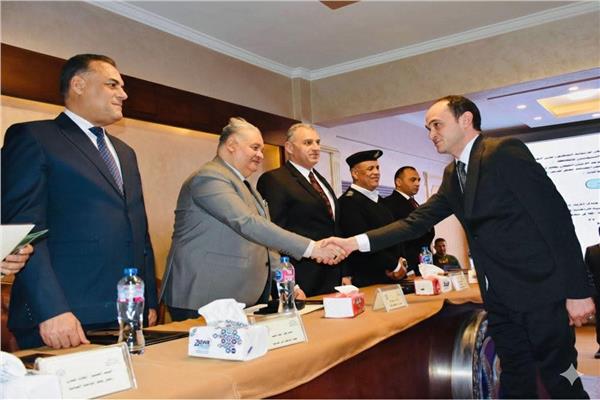 مدير أمن الشرقية يكرم رئيس مباحث بلبيس لجهوده المتمىز