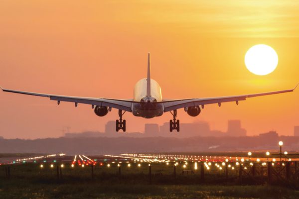 الممرات الجوية.. كيف أعادت دول المنطقة تشغيل شرايين طيران العالم