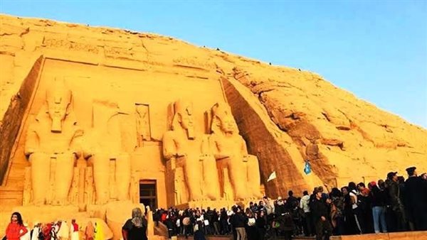 قبل ساعات من حدوثها، محافظة أسوان تنشر فيديو ترويجيا لظاهرة تعامد الشمس بمعبدي أبو سمبل