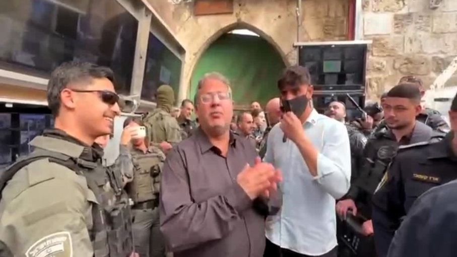 بن غفير يقتحم محيط المسجد الأقصى في الجمعة الأولى من رمضان