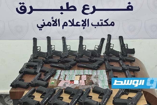 مصادرة مواد مخدرة وأقراص هلوسة بعد مداهمة استراحة في امساعد