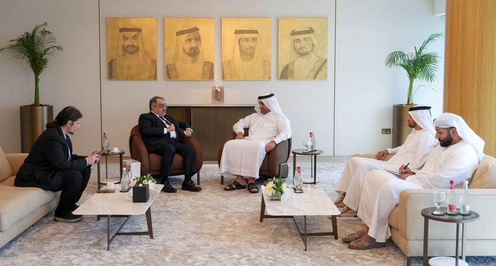 “غرف دبي” تبحث تعزيز الفرص التجارية والاستثمارية مع قبرص