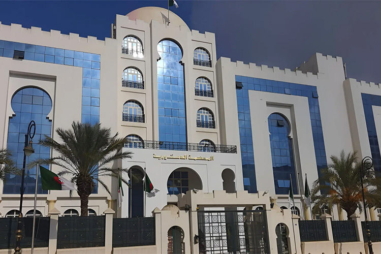 رفض إخطار 42 برلمانيا حول استجواب الحكومة ولجان التحقيق