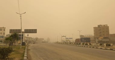 شبورة كثيفة مع انعدام الرؤية وطقس غائم يضرب الإسماعيلية اليوم الخميس