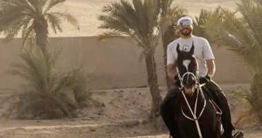عصام السقا فى أحدث ظهور مع الخيل بعد حصوله على جائزة أفضل ممثل ثاني