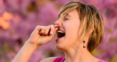 حساسية العين في الربيع.. كيف تؤثر على الرؤية وما طرق العلاج