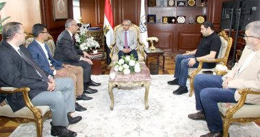 رئيس جهاز تنمية التجارة الداخلية يبحث تنفيذ مشروعات ومناطق تجارية ببنى سويف