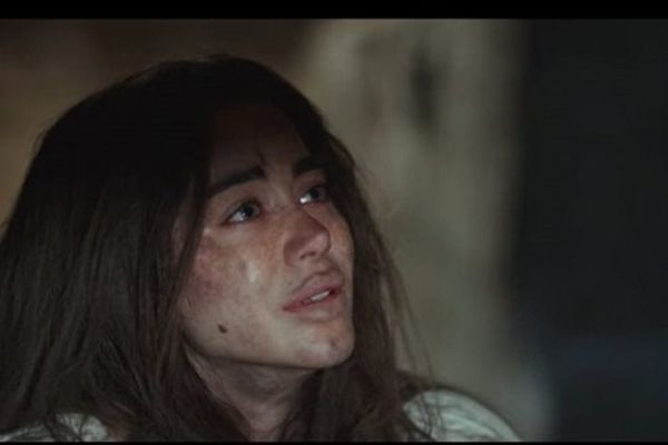 ظهور مفاجئ.. يارا السكري تبهر الجمهور بأداء استثنائي في "على كلاي"