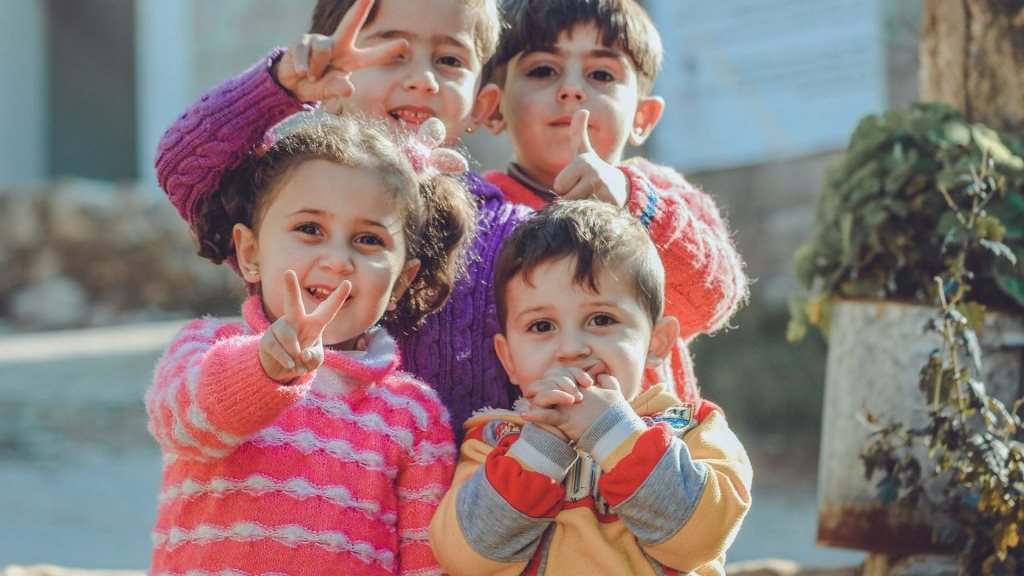 ما الأسلوب الأمثل لرعاية وحماية الأيتام؟