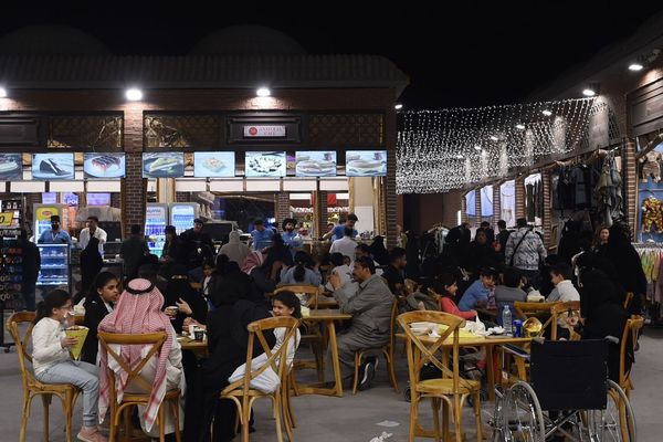 سكان المملكة ينفقون 12.3 مليار ريال خلال أسبوع