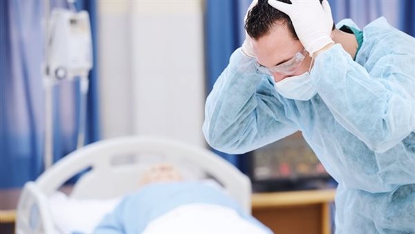 كندية تتهم مستشفى لعلاج الإدمان بالمقطم بالإهمال بعد وفاة زوجها بغرفة العلاج