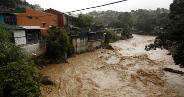 مصرع 7 أشخاص جراء حادثى انهيار أرضى منفصلين فى الفلبين