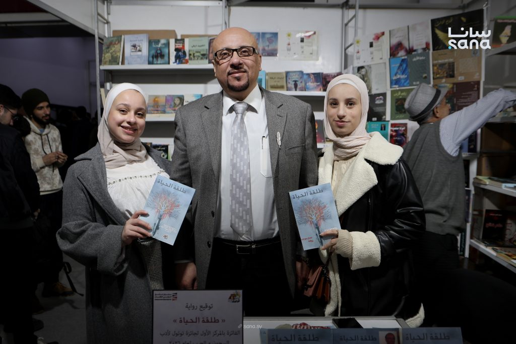 توقيع رواية “طلقة الحياة” لغسان حورانية في معرض دمشق الدولي للكتاب