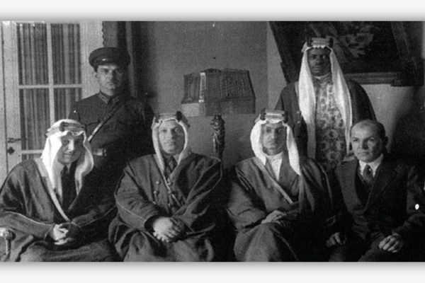 حكيموف "الباشا الأحمر" مهندس العلاقات السعودية الروسية قبل 100عام