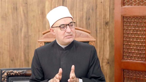 "يجرح النفوس".. مفتي الجمهورية يحذر من انتهاك خصوصية الآخرين على مواقع التواصل