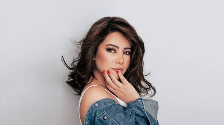 شيرين تعود لجمهورها بأغنية الحضن شوق بتوقيع عزيز الشافعى وتوما