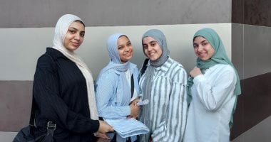 طلاب الثانوية العامة يبدأون امتحان اللغة الأجنبية الأولى