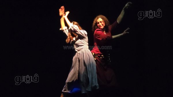 مسرحية "الآرتيست" تختتم عروضها بمركز الهناجر بعد 102 ليلة ناجحة بدار الأوبرا