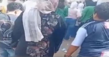 خافت يهرب من المدرسة.. تفاصيل صادمة وراء تقييد طفل بسلسلة في القليوبية