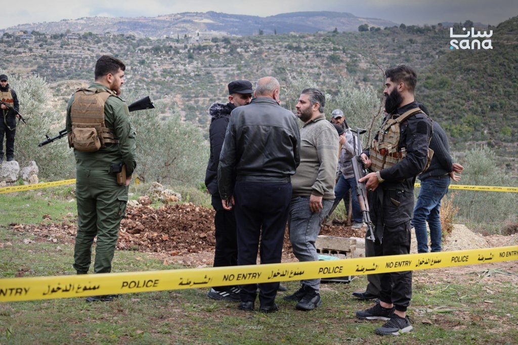الأمن الداخلي في اللاذقية يشكّل لجنة تحقيق بوفاة مواطنة عقب عملية أمنية في بسنيا