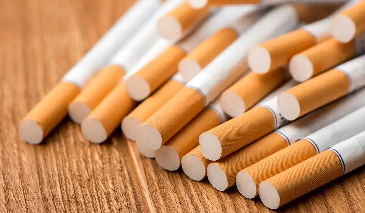 تحذيرات صحية أكبر وحظر شامل للدعاية.. قواعد صارمة جديدة على منتجات التبغ في الجزائر