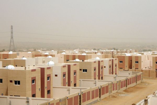 «البنك المركزي» يلزم باستثناء حجز مبالغ شيكات لبرامج حكومية بنسبة 100 %