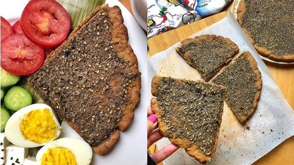 طريقة عمل مناقيش الزعتر بدقيق الحبة الكاملة