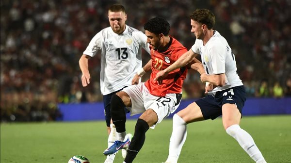 مراسم تسلم منتخب مصر كأس بطولة العاصمة الجديدة عقب الفوز على روسيا (فيديو)