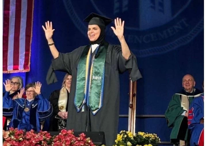 عاجل | وضحى.. أول صماء سعودية متحدثة باسم طلاب "العليا" في جامعة جالوديت الأمريكية