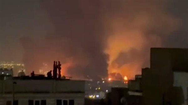 انفجارات ضخمة تهز غرب العاصمة الإيرانية طهران (فيديو)